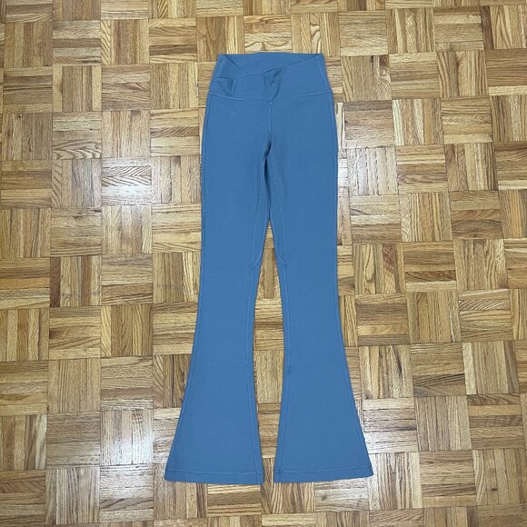 Lululemon Align Asymmetrical-Waist Mini-Flared Pant Regular - Picture 1 of 2